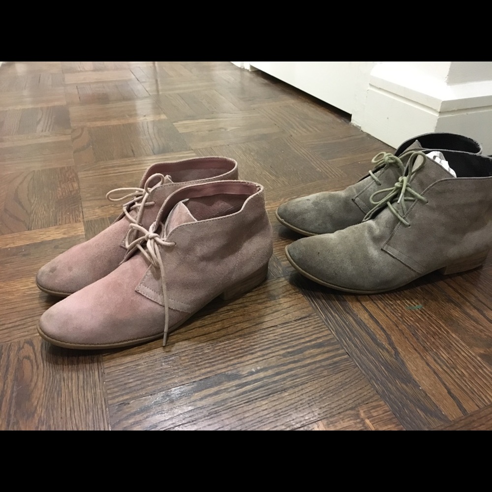 Dolce vita suede booties flats